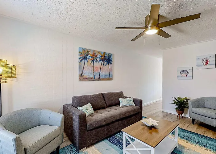 Comfortable Single-Level Condo With Wifi Pool & Central Ac