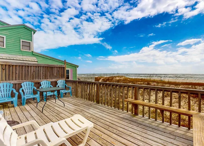 Beachfront Daydream Hideaway W Panoramic Water Views & Gulf-Front Deck