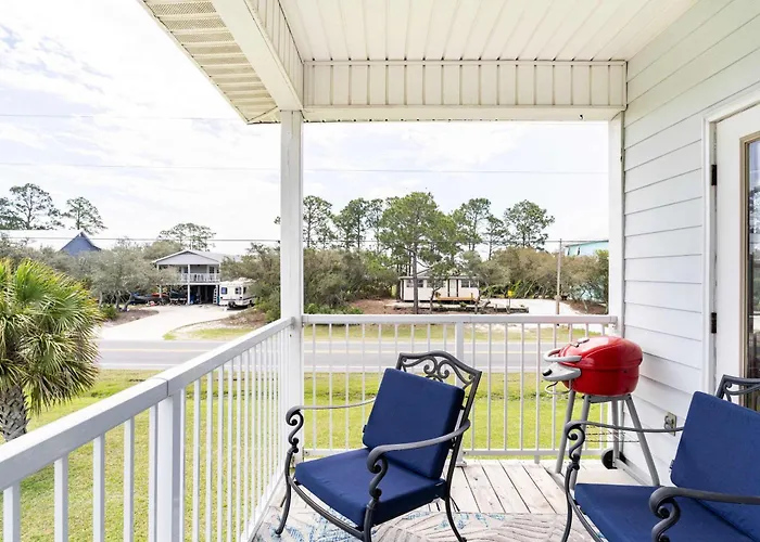 Modern 3Br Condo Near Beach And Music Venues