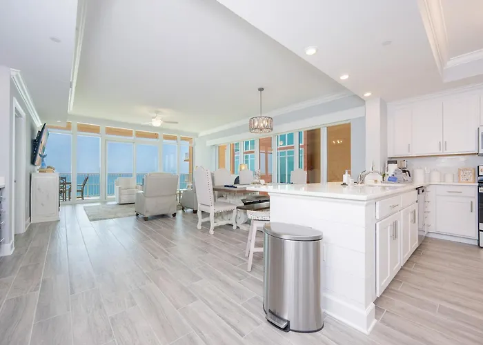 Phoenix Gulf Towers 1005 Condo