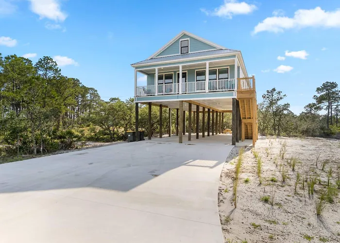 Newly Renovated Gulf Shores Getaway With Gas Grill