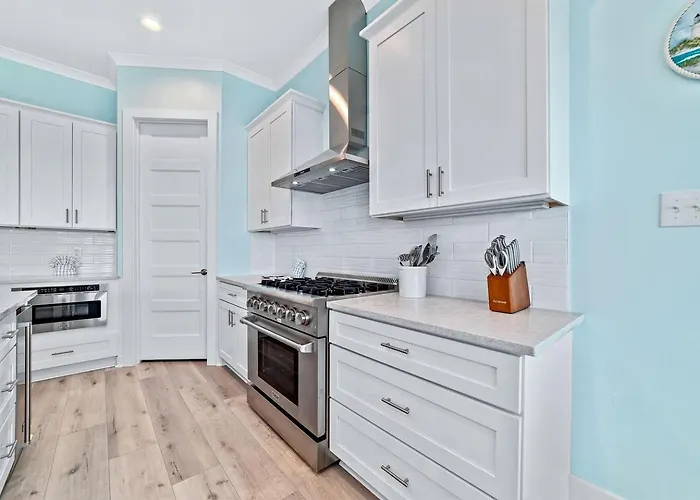 Luxurious Waterfront Lagoon Home With Heated Pool & Private Dock Near Gulf Shores, Alabama