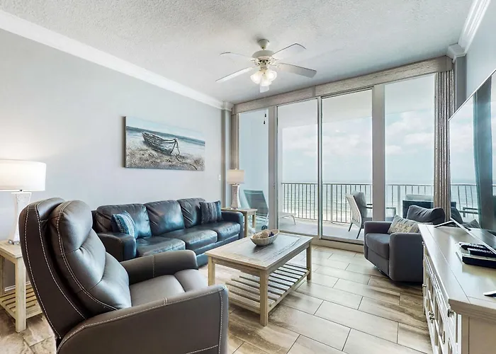Upgraded Beachfront Condo W Balcony & Resort Pools Hot Tubs & Sauna
