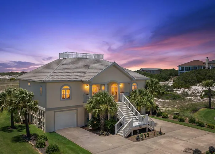 Gulf View Beach Home With Pool