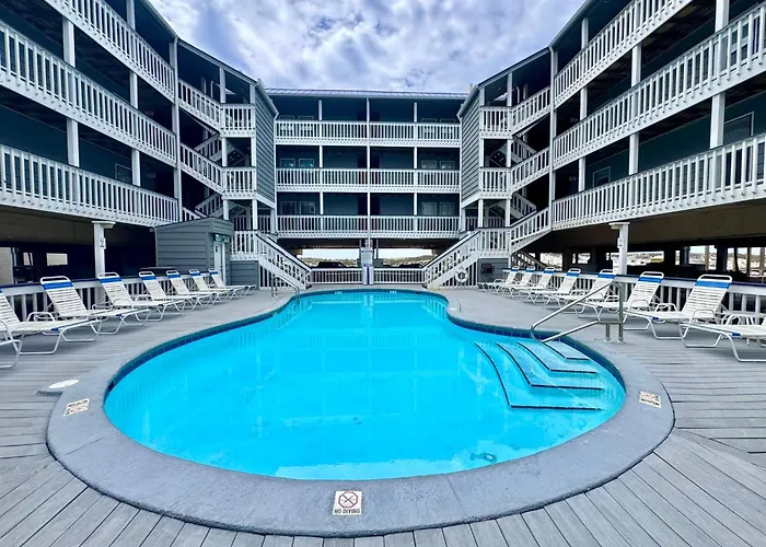 Gulf Shores Getaway! 2Br | Pool | Walk To Beach | Pet Friendly
