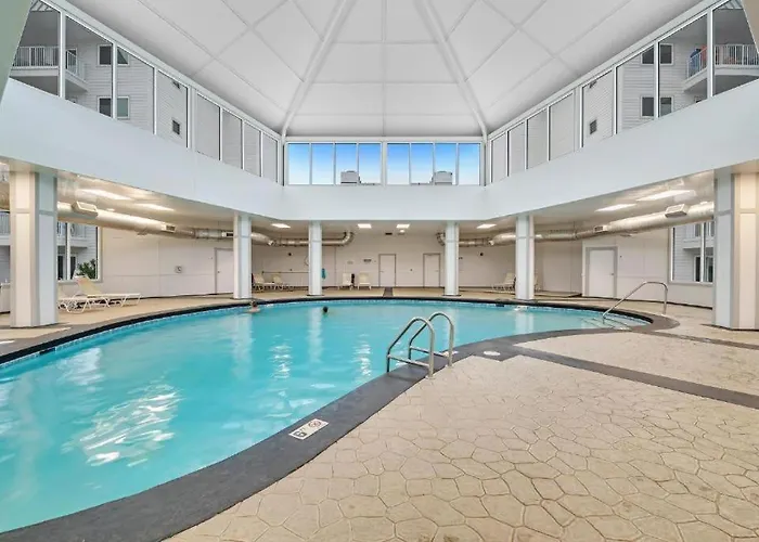 Perfect Gulf Shores Getaway With Pools, Hot Tubs And Beach Access
