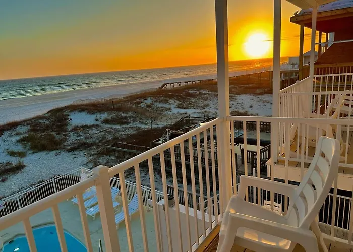 Dolphin View Beachfront Duplex B Pet Friendly