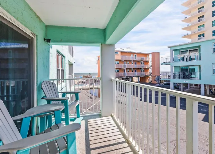 Harbor House B19