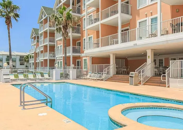 Beachfront Gulf Shores Condo With Ocean View, Pool, Hot Tub & Balcony