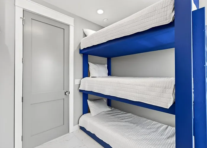 New! Sapphire Of Surfside Gulf Views Heated And Chilled Pool Sleeps 18